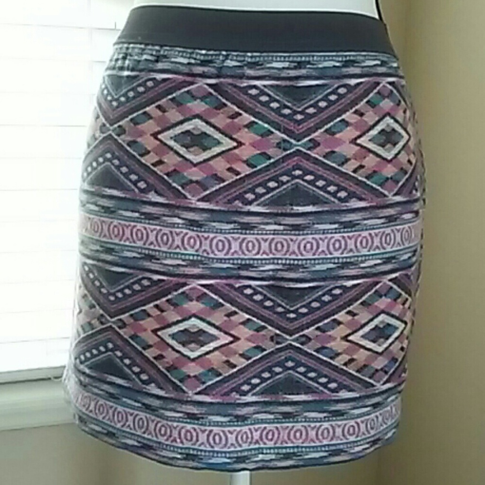 New American Eagle Woven Aztec Print Skirt